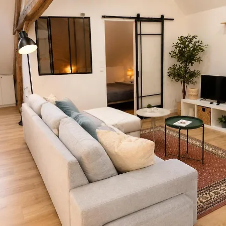 Loft Lumineux Et De Caractere 4 Routes דירה
