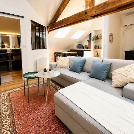 Loft Lumineux Et De Caractere 4 Routes דירה